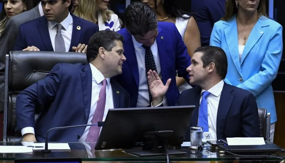 #Acesse Política