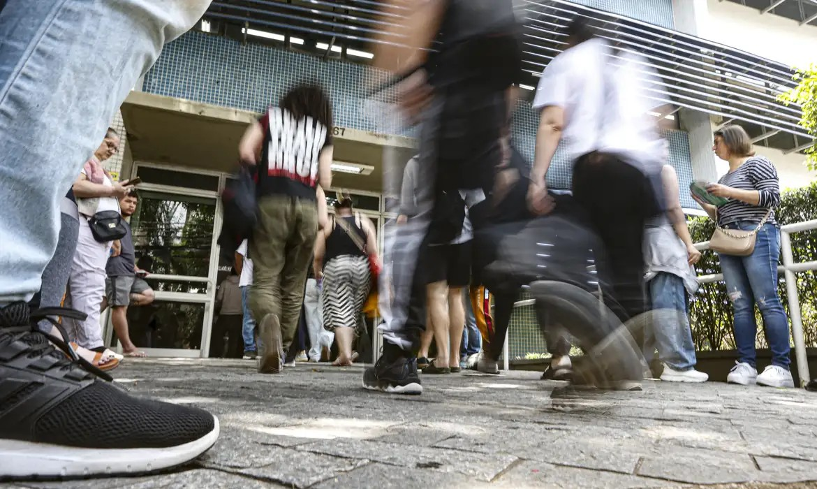 mais de 760 mil candidatos fazem as provas objetivas hoje