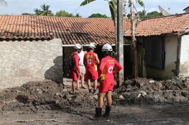 Governo do Estado mobiliza equipes e reforça ações de apoio após chuvas intensas na Bahia; cidades já registraram situação de emergência | SECOM