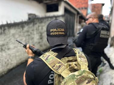 FICCO Bahia e SC, PM e PC capturam líder de facção escondido em Florianópolis | SECOM
