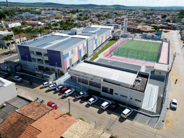 Governo do Estado alcança marca histórica com entrega da 100ª escola de tempo integral em Maracás | SECOM