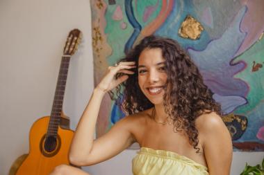 Mirceia Jordana é a artista da semana no Selo Educadora FM Independente | SECOM