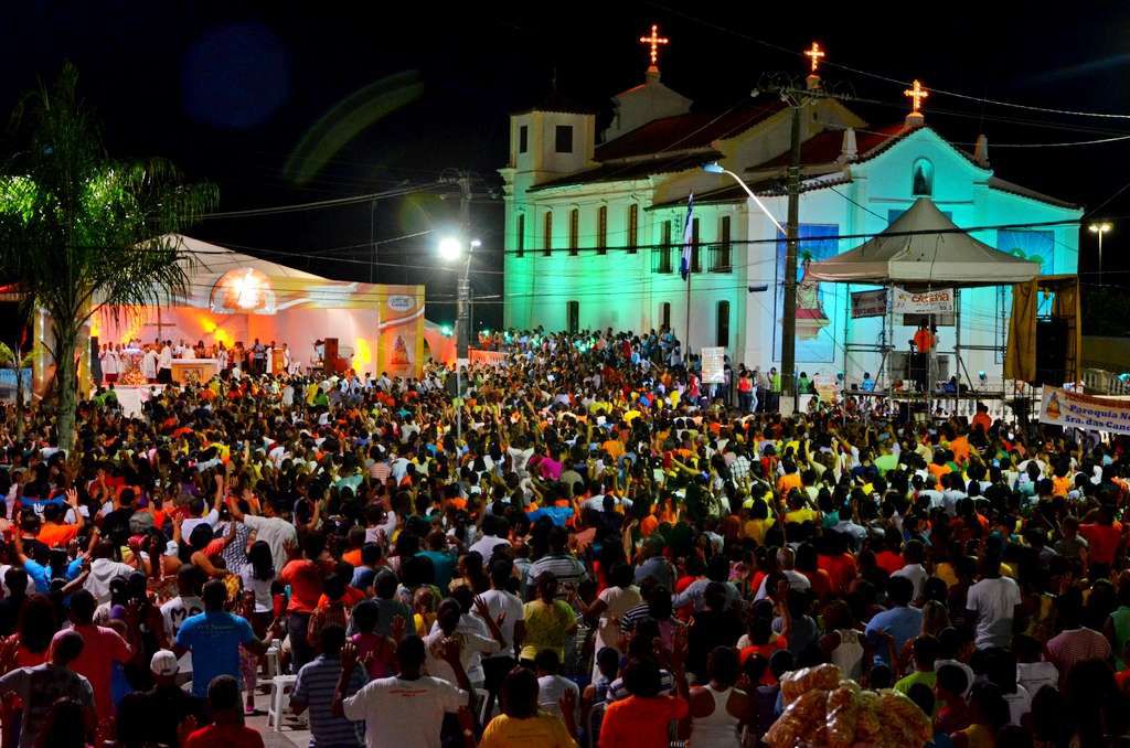 Prefeitura disponibiliza ônibus gratuitos nos dias do novenário de Nossa Senhora das Candeias; veja roteiros – Imprensa Bahia