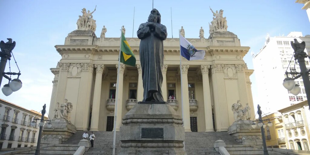 Alerj escolhe hoje novo presidente, que irá assumir governo do RJ