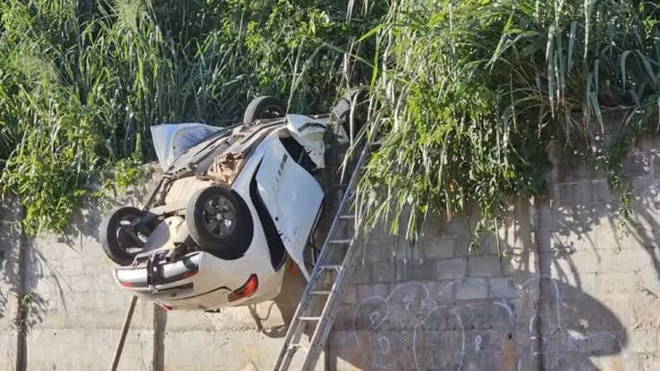 Carro cai de altura de cerca de 17 metros e deixa adolescente preso às ferragens em Salvador – Imprensa Bahia