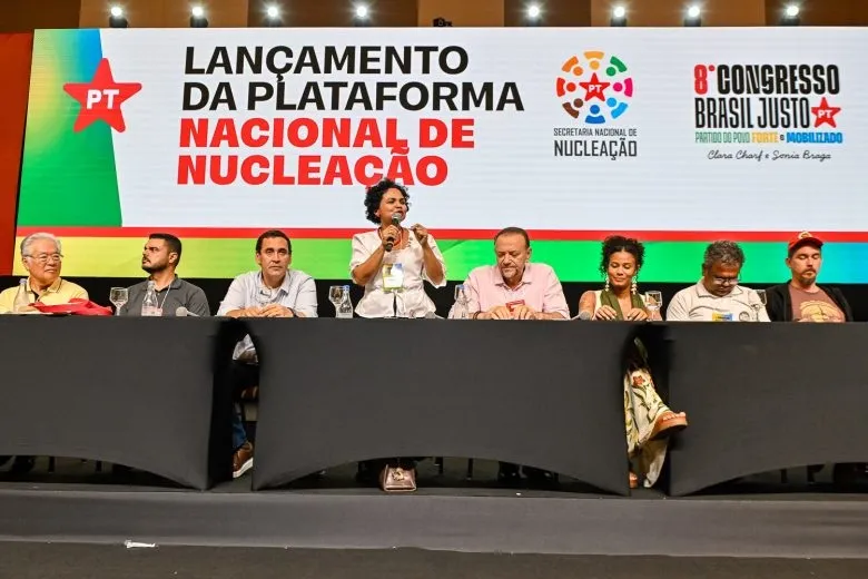 #Acesse Política