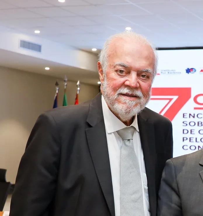 #Acesse Política
