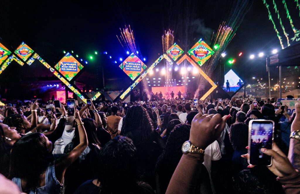 2º dia de São João é marcado por apresentações de grandes nomes da música e artistas locais. – Imprensa Bahia