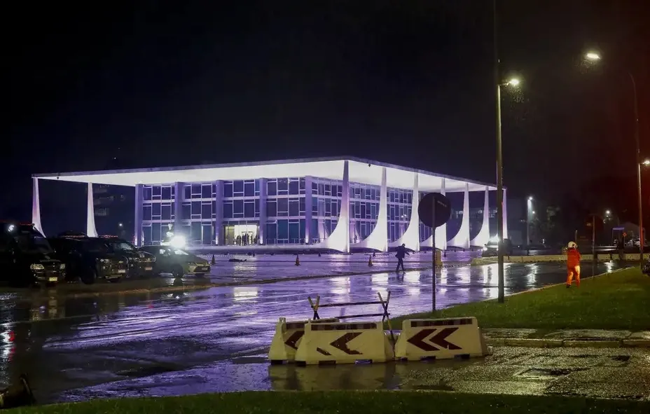 #Acesse Política